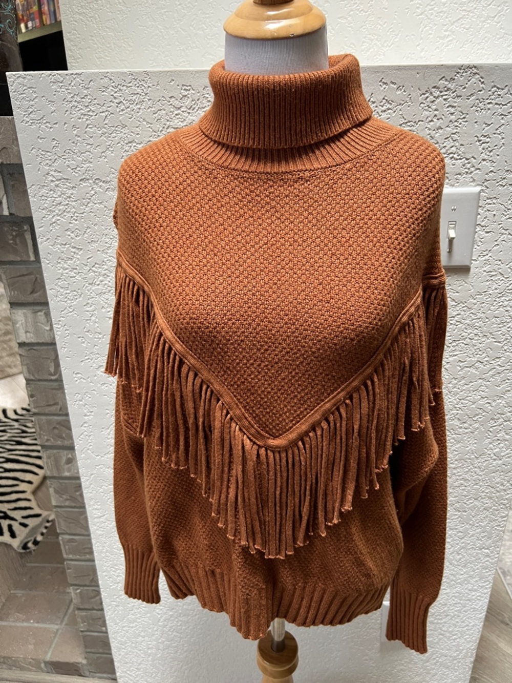 Chelsea & Theodore Fringe Turtleneck Sweater Size M
